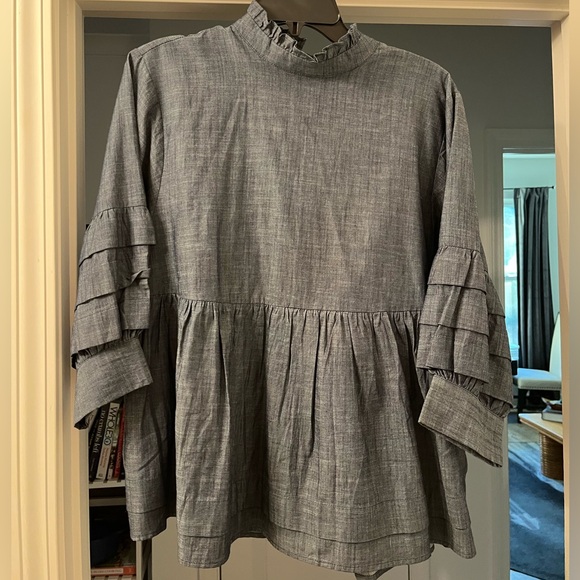 Chic Gray Ruffled Women's Blouse - Picture 1 of 2